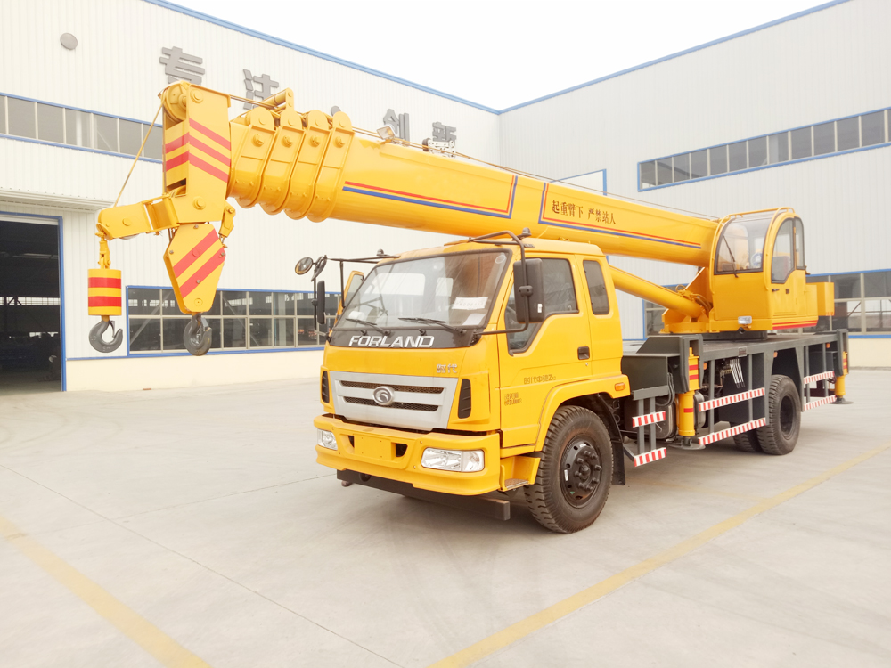 小吊車(chē)卷?yè)P(yáng)機(jī)安全使用注意事項(xiàng)